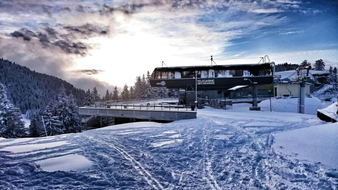 Votre Studio Balneo Bien-Etre A La Montagne Thollon-les-Memises Exteriér fotografie